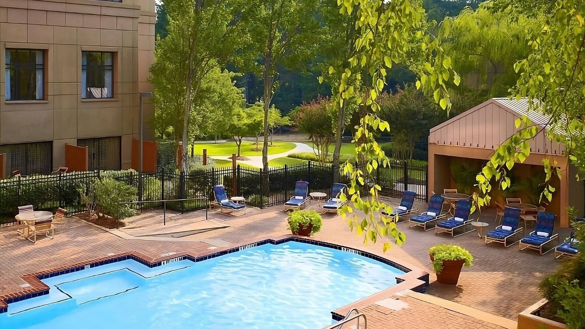Gwinnett Place Hotel | Making The Best Memories Along The Way! Family-friendly unit, w/swimming pool!