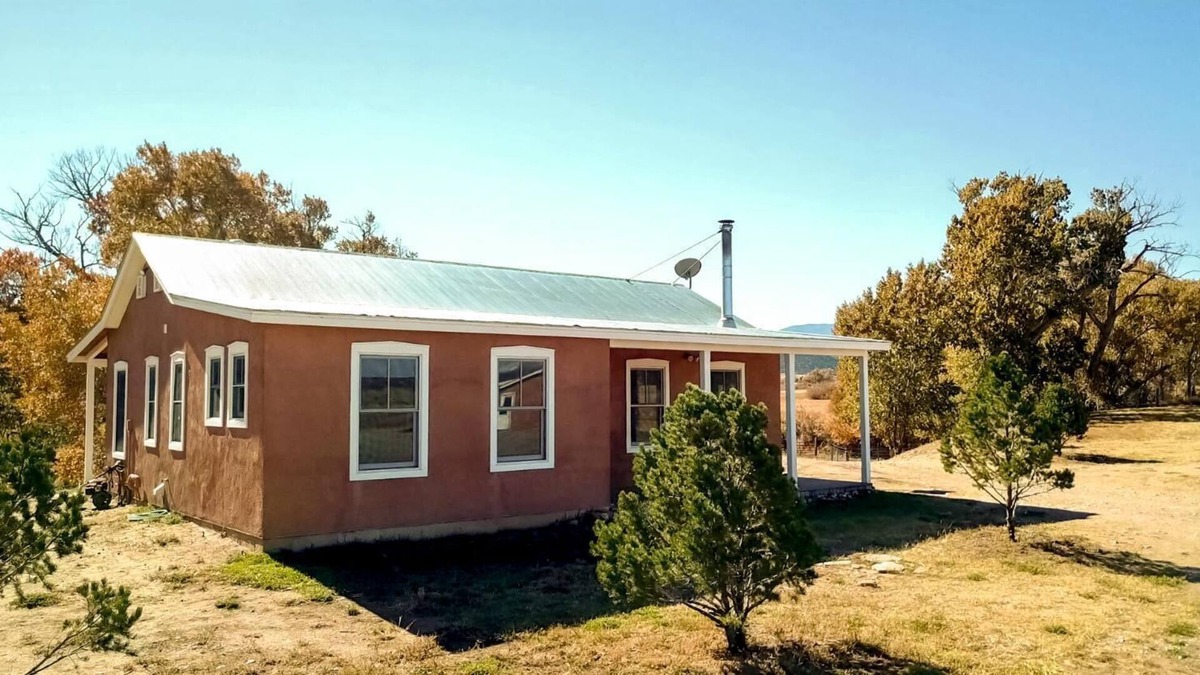 Red Wing Apartment | Malachite River Ranch