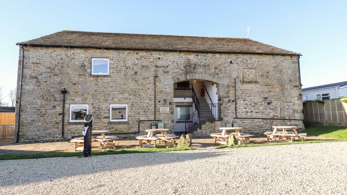 Fourstones Near Bentham Cottage | MALHAM, pet friendly, with pool in Long Preston