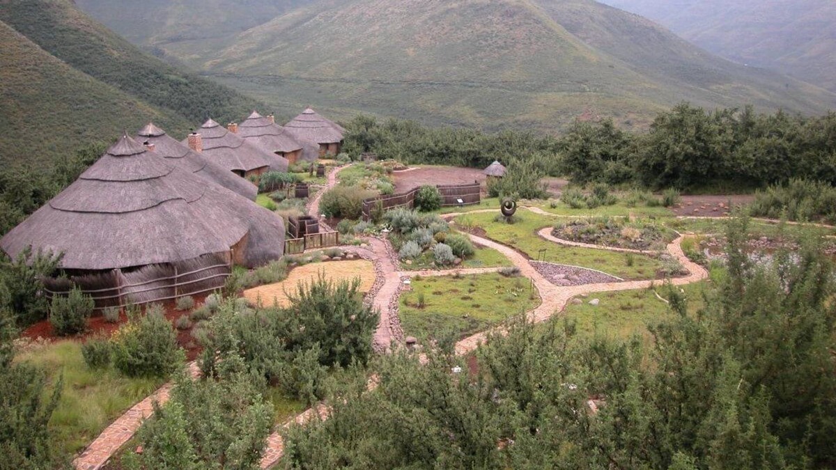 Butha Buthe Cabin | Maliba Lodge Mountain Chalet Twin