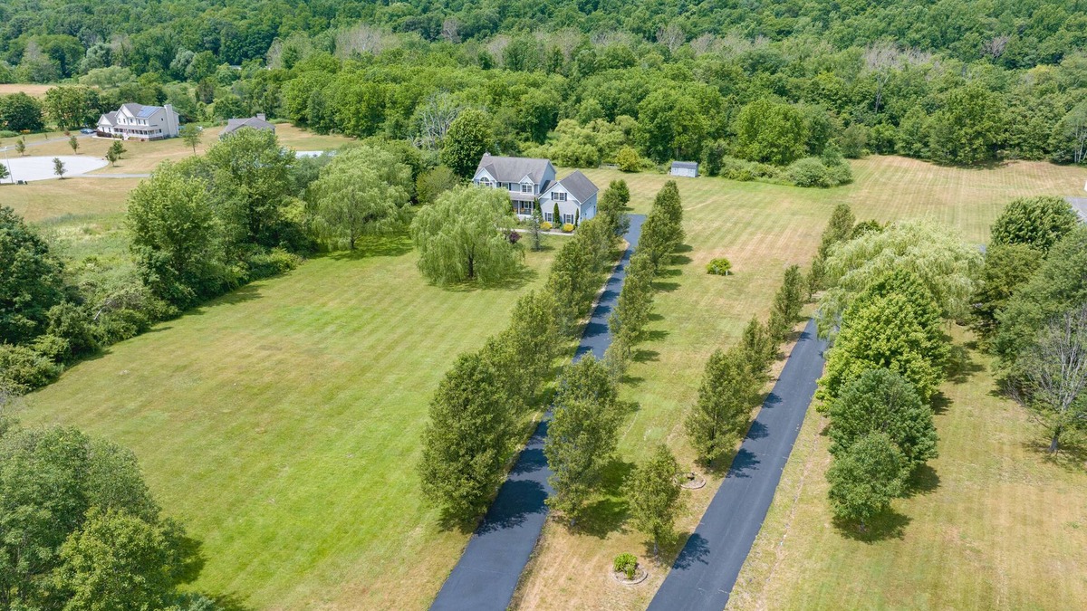 Highland Mills Villa | Malkita Aria: Mountainview Escape with Postcard-Perfect Scenery