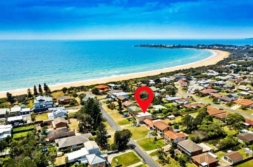 Culburra Beach House | MALL24C - Beach 100m - Culburra Beach