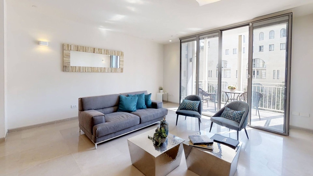 Jerusalem City Centre Apartment | ❤MAMILLA 2 bdrs w. view ❤ My BEST JLM Experience ❤