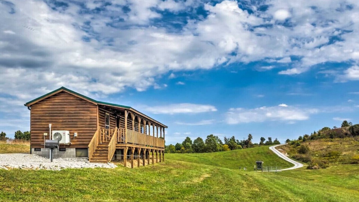 Mammoth Cave Cabin | Mammoth Cave Cabin Rentals 3 - 12.8 miles from Mammoth Cave National Park