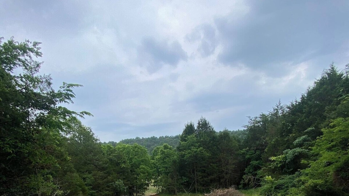 Horse Cave Apartment | Mammoth Cave Campsite Bliss