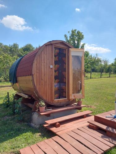 Pazmand Resort | MANÓ HORDÓHÁZAK