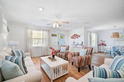River District House | Manatee Cottage