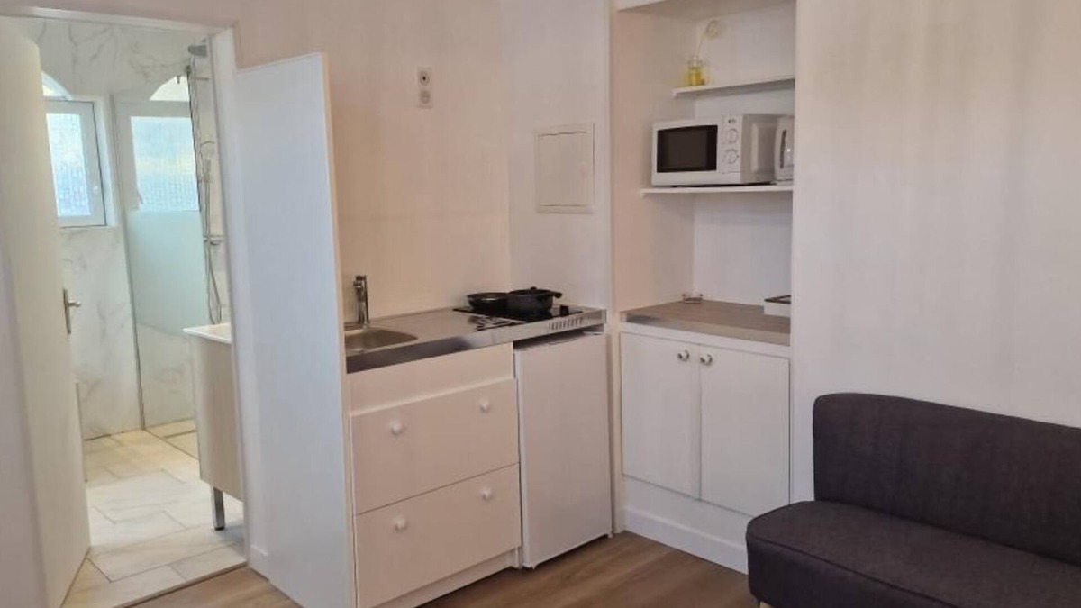 Saint-Jean-le-Thomas Apartment | Manava Studio Zen Beach less than 50 meters away.