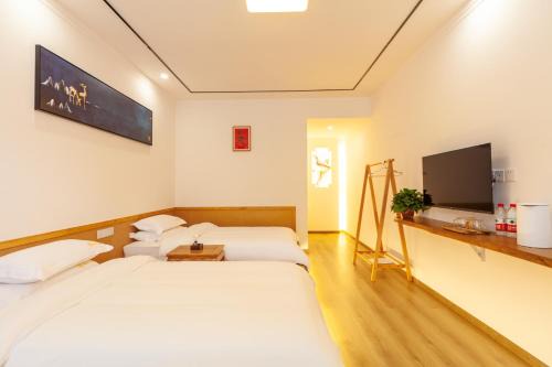 Xinzhou Hotel | ManBuYunDuan.Theme Inn