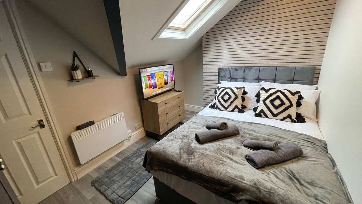 Salford Apartment | Manchester's Vibrant and Cozy Studio Apartment - Central Location