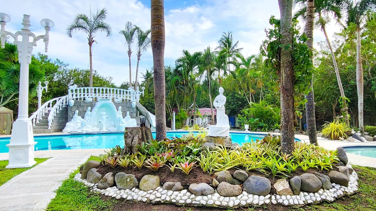 Tanay Resort | Mancion Bakasyunan Resort San Pablo