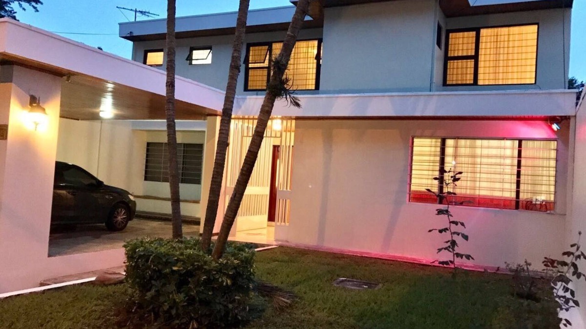 Pavas Bed & Breakfast | Mango Boulevard Hotel