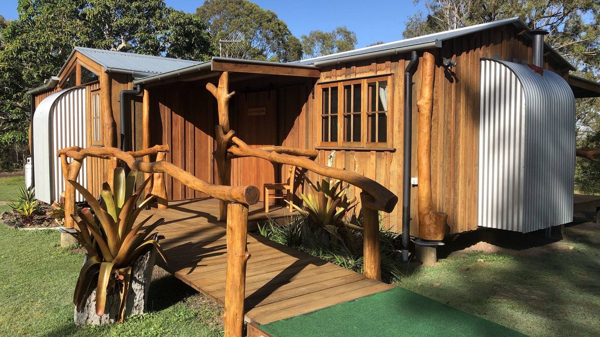 River Heads Cabin | Mango Lodge gateway to Fraser Island