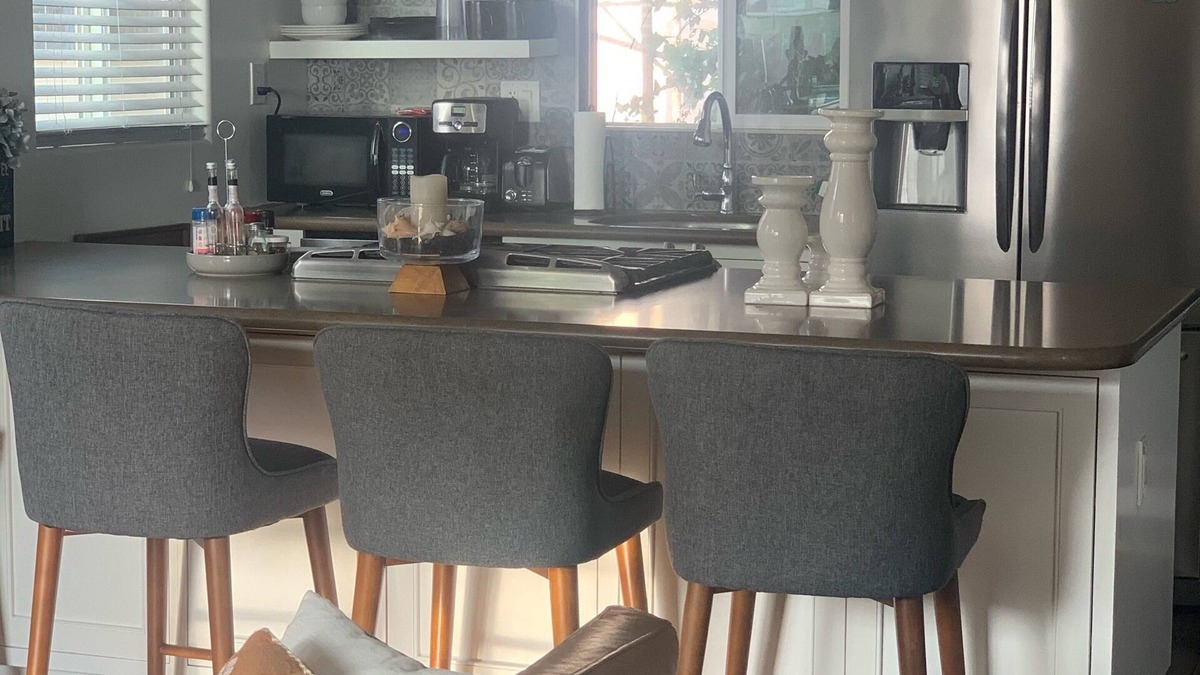 The Strand House | βοΈποΈππ»ββοΈππΌπManhattan Bch adjacent to Hermosa Bch, 2 π Garage, gated patio