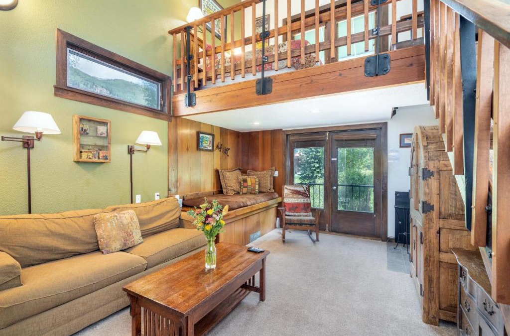 Telluride Hotel | Manitou Lodge 5 by Alpine Lodging Telluride