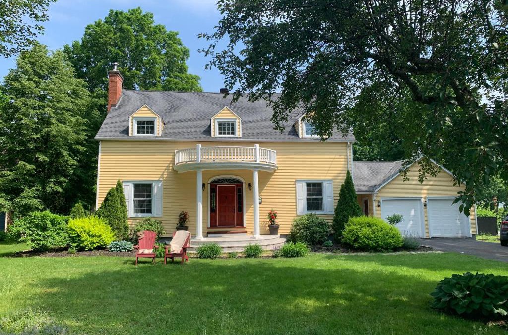 Cowansville Bed & Breakfast | Manoir Alegria