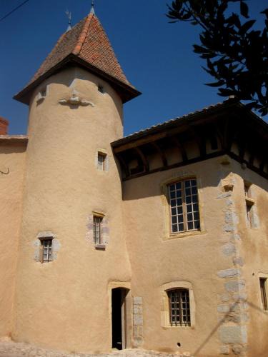 Saint-Haon-le-Chatel House | Manoir au sein du village