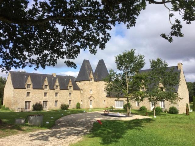 Combourg House | Manoir de Pléac entier (2 Gîtes)