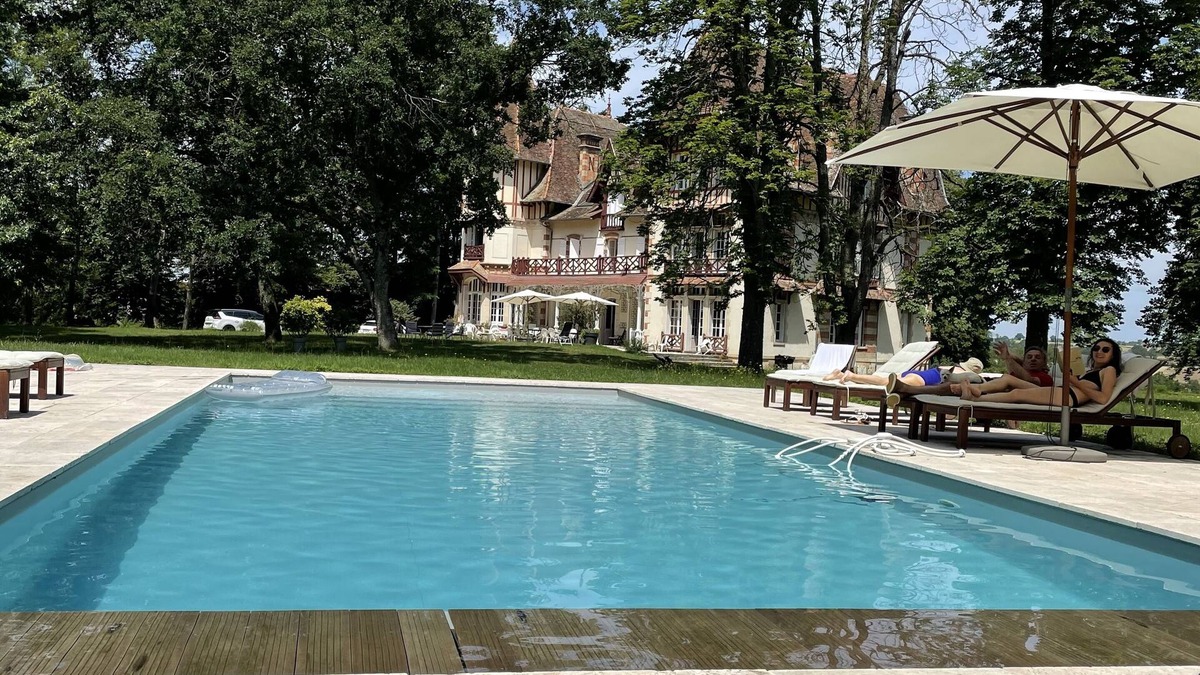 Bourbon-Lancy House | Manoir de Sornat Bourbon Lancy
