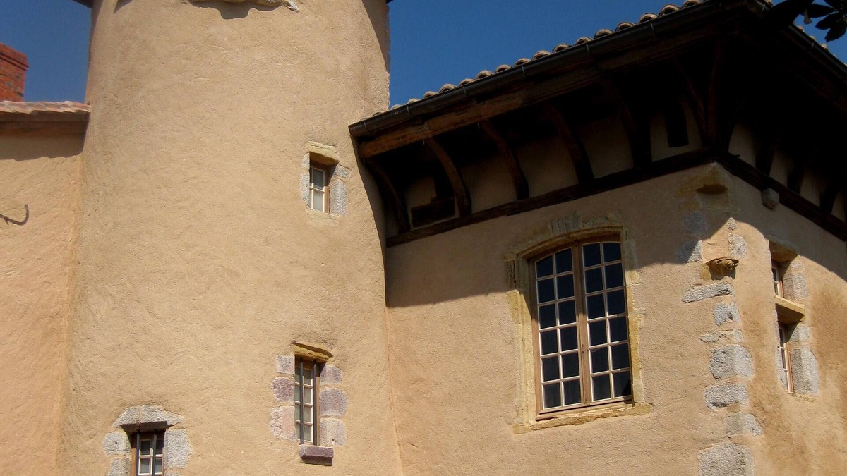 Saint-Haon-le-Chatel House | Manoir in the heart of a charming village