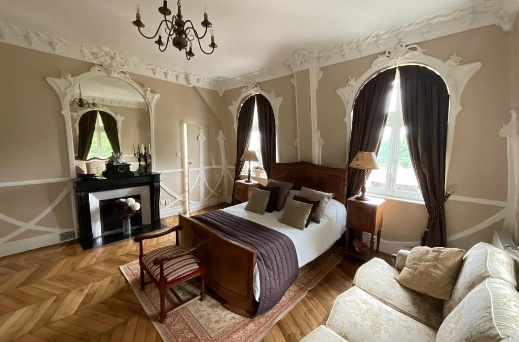 Juvigny-sous-Andaine Bed & Breakfast | Manoir Sainte Cecile Art Nouveau