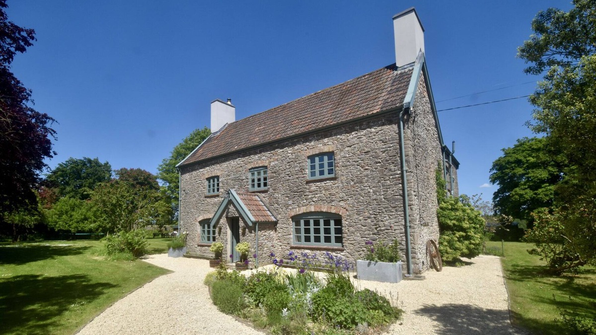 Wraxall Cottage | MANOR FARM HOUSE, pet friendly, character holiday cottage in Failand