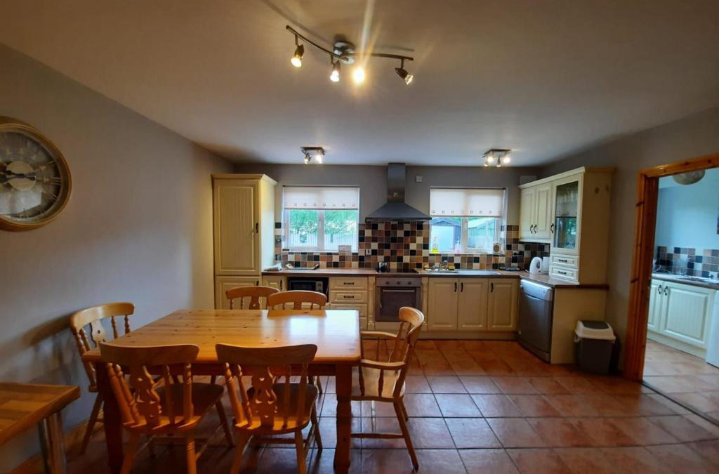 Manorhamilton House | Manor Holiday Home-Sleeps 8