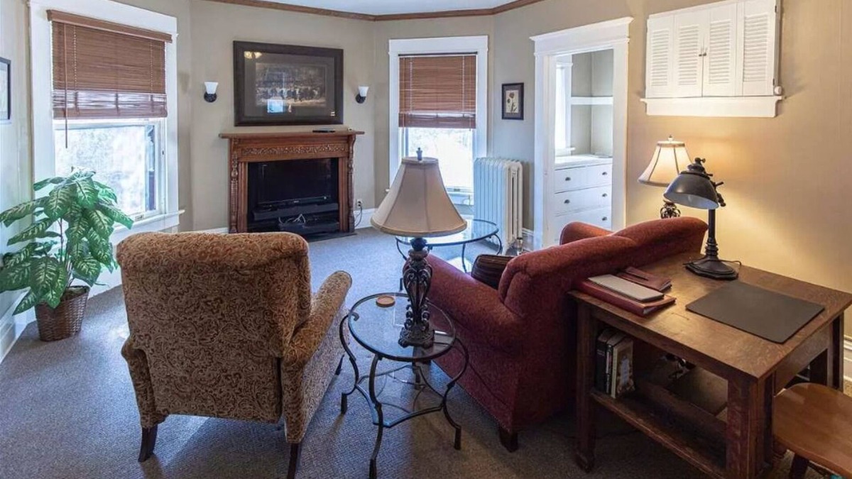 East Hillside Apartment | Manor House Apartment 2A | Duluth Charm, located just a minute walk from the Duluth Lakewalk