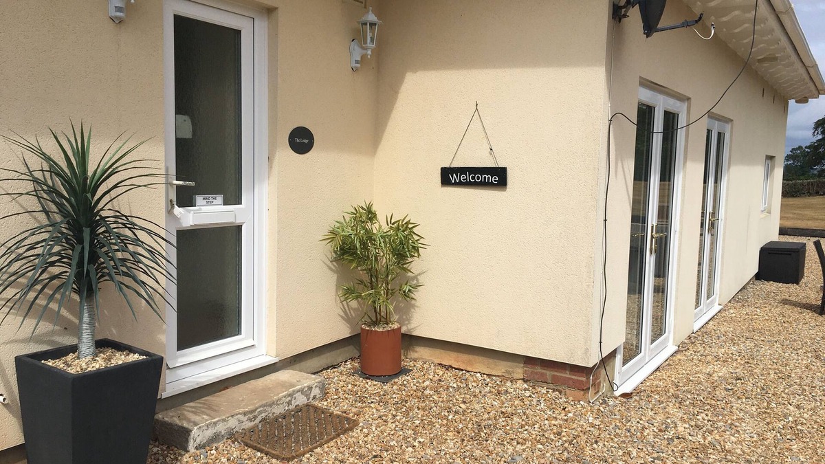 Wimborne Cabin | manor house