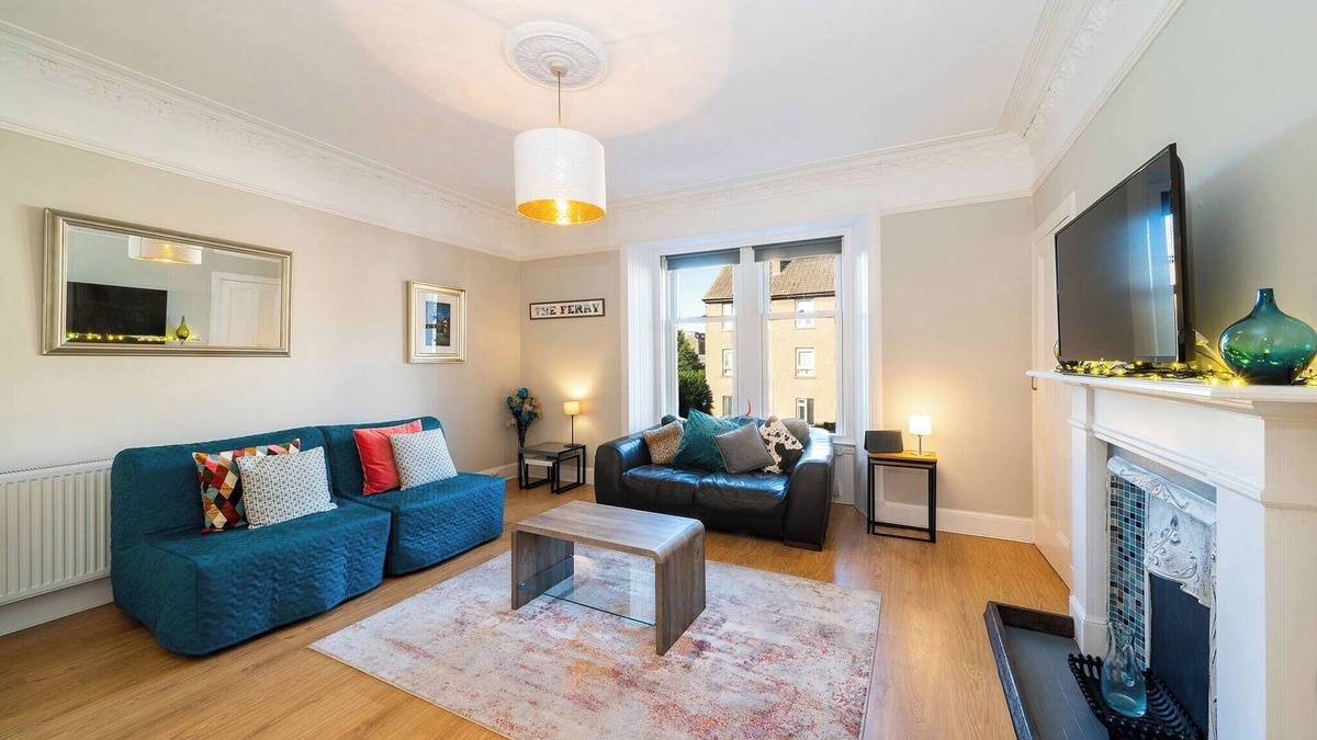 Broughty Ferry Apartment | Manor Place - Ideal Holiday Base for Busy Travelle