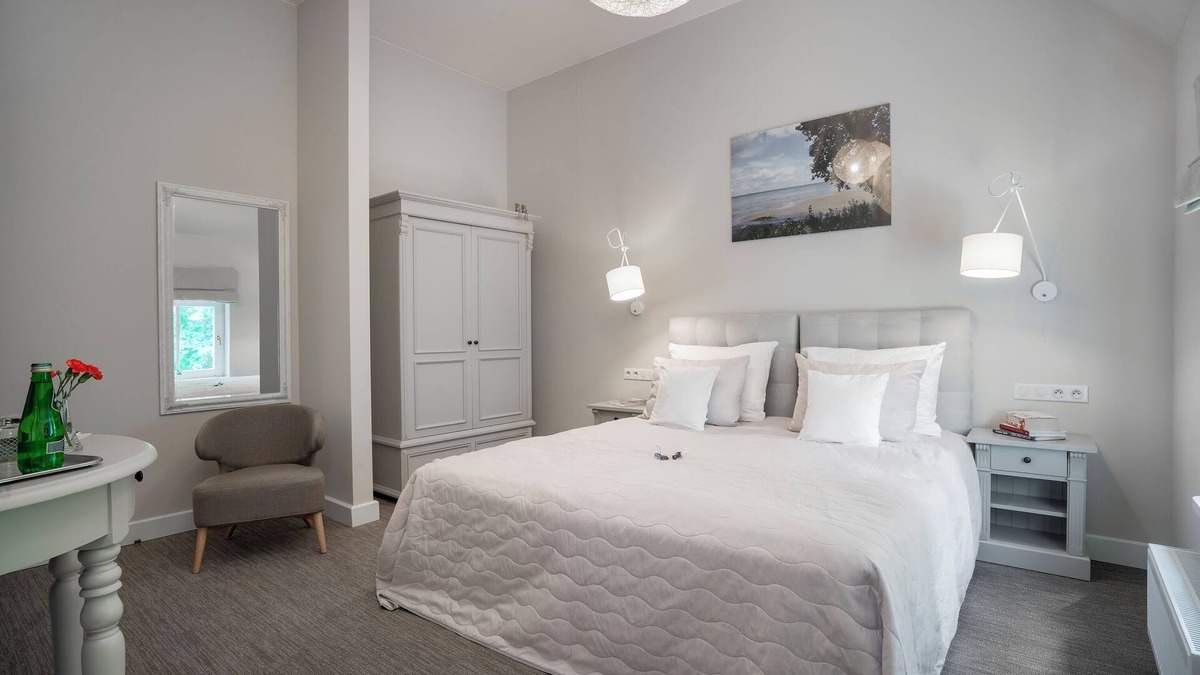 Nowe Warpno Bed & Breakfast | Manowce Palace - Double or Twin Room with Garden View (Room 6)