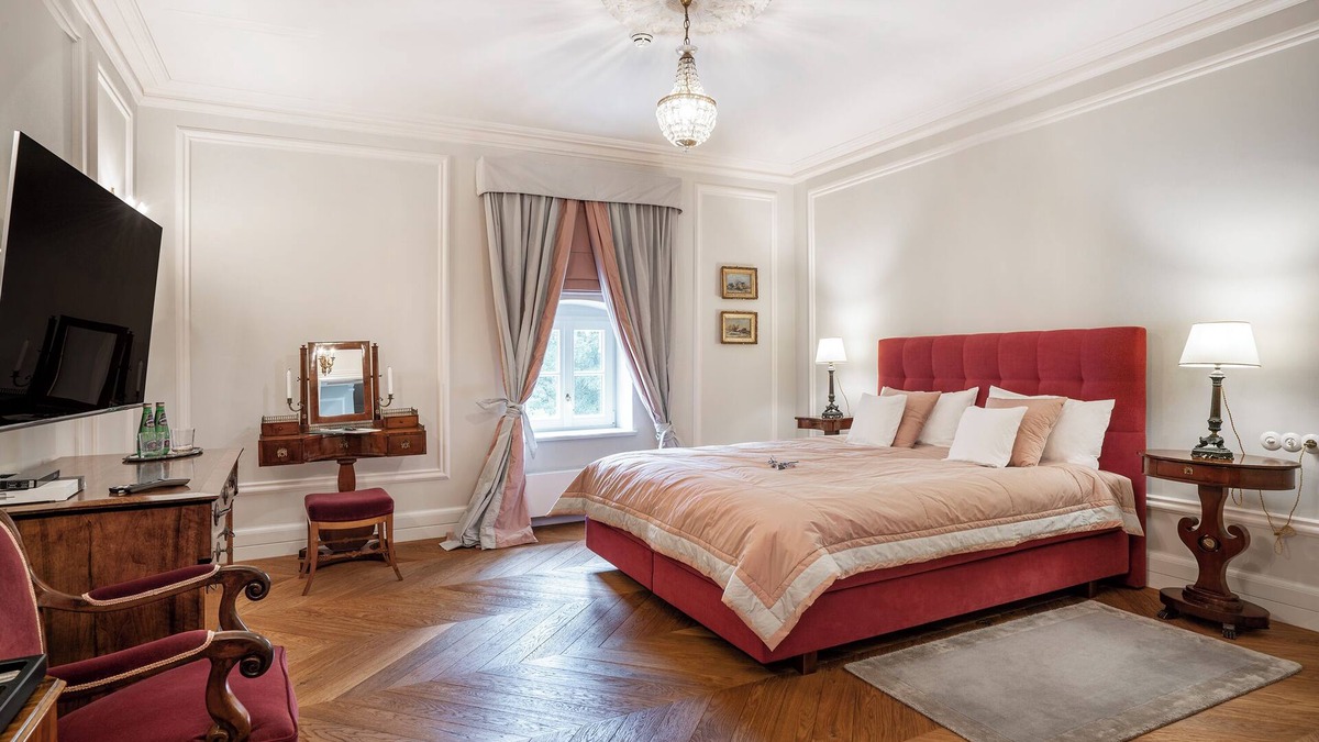 Nowe Warpno Bed & Breakfast | Manowce Palace - Suite with Garden View (Room 16)