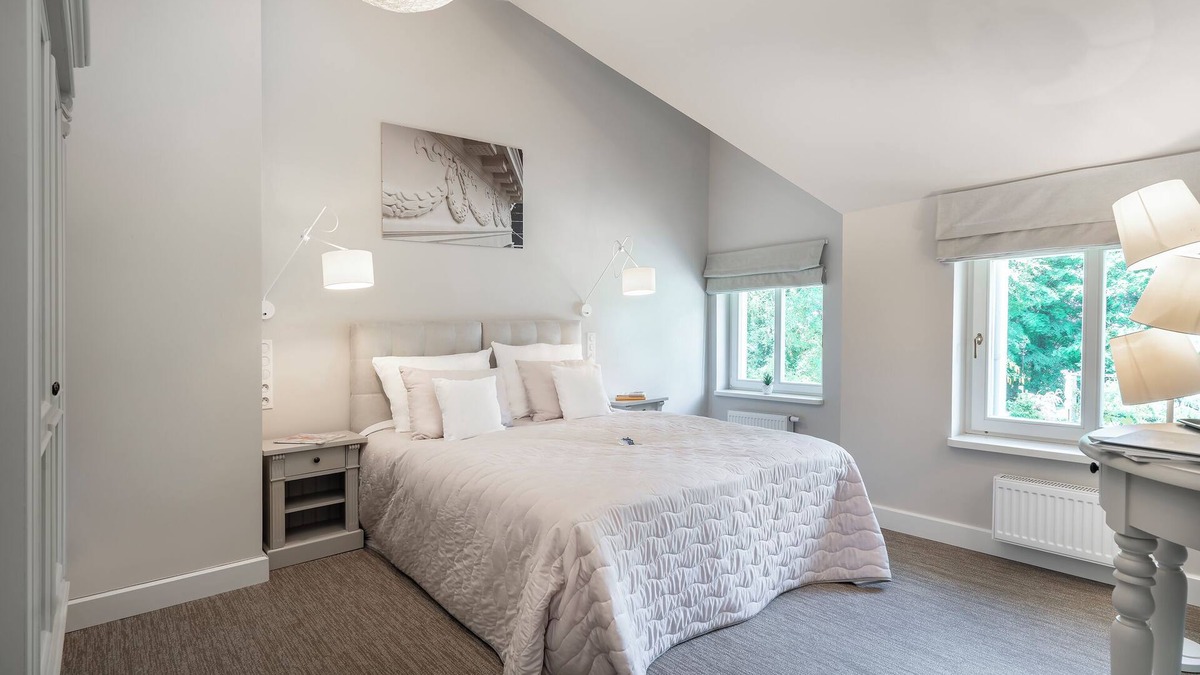 Nowe Warpno Bed & Breakfast | Manowce Palace - Triple Room with Lake View (Room 4)