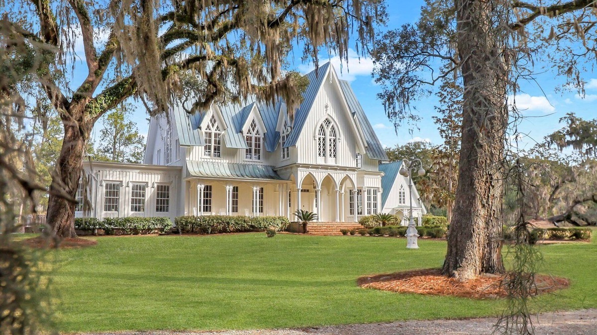 Bluffton House | Mansion at Rose Hill