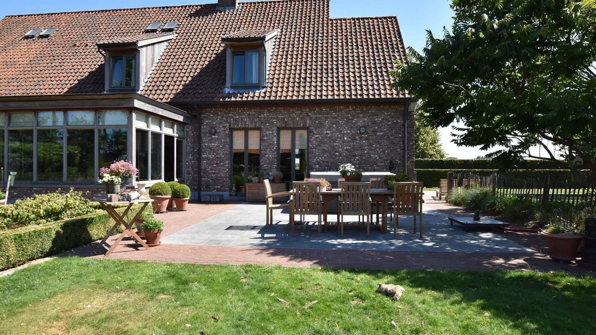 Lichtervelde Villa | Mansion Den Ast with jacuzzi and garden