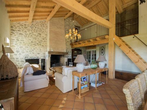 Fargues-sur-Ourbise House | Mansion in Fargues with Pool and Garden, cleaning included