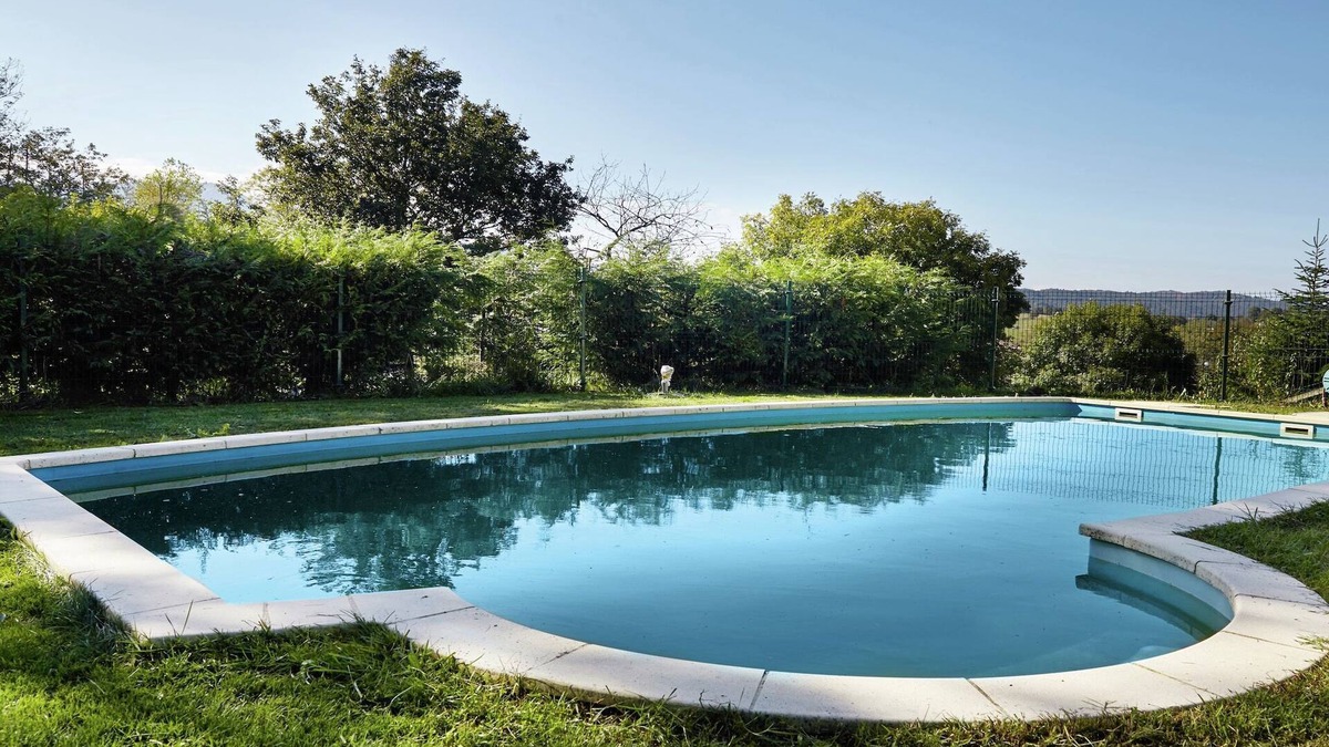Pruneda Apartment | Mansion in Nava with Pool & Terrace