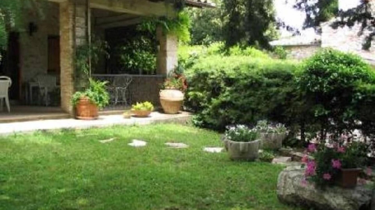 Messenano Villa | Mansion - SpoletoHouse with garden