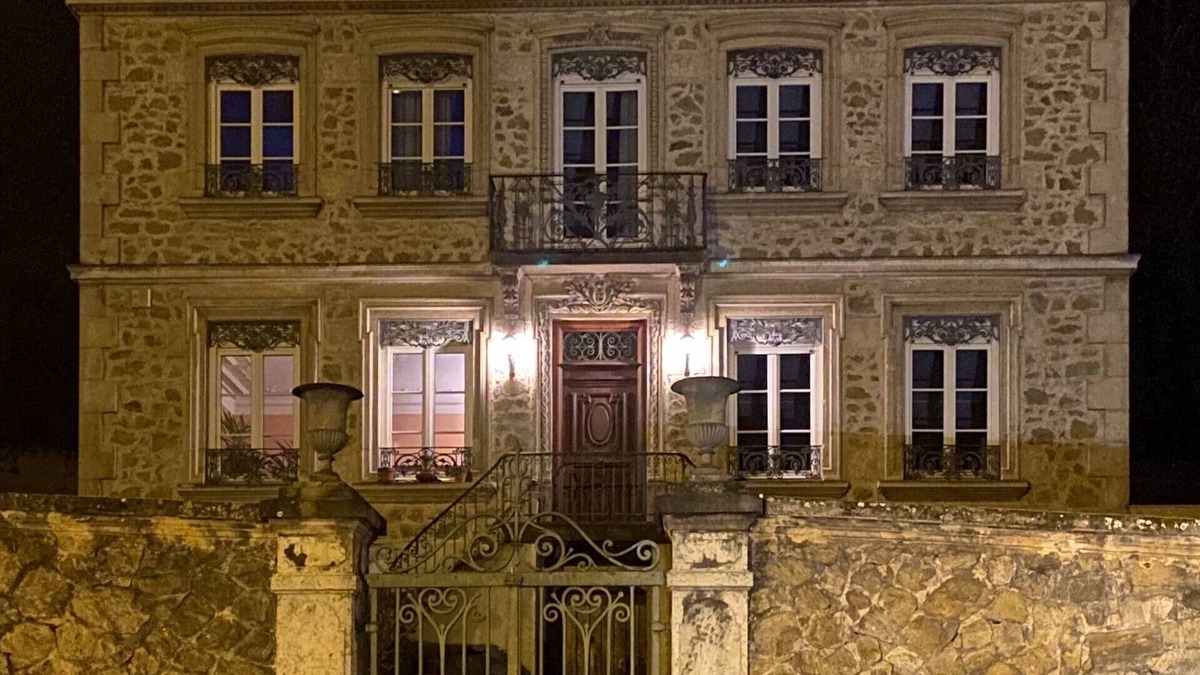 Malleval House | Mansion with large capacity