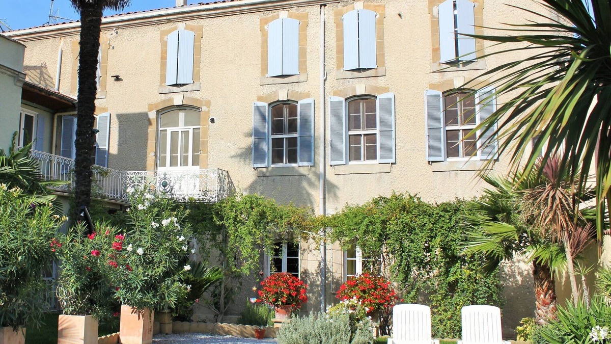 Bram House | Mansion with enclosed garden, PRIVATE Pool - near Carcassonne