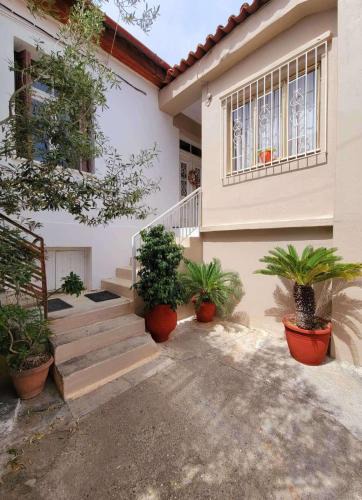 Kiato House | Mansion with Garden