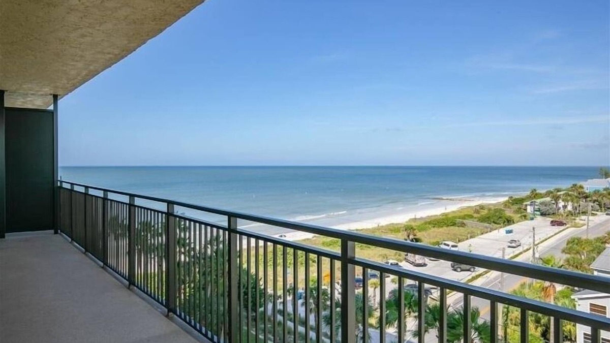 Sunset Beach House | Mansions by the Sea Treasure Island's Premier Gulf-Front Complex