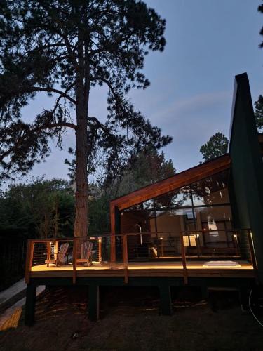 Alto da Boa Vista Ski Chalet | ManTeQuiero FRAMBOESA - linda, novíssima e aconchegante