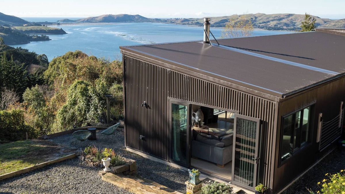Careys Bay House | Manu Heights - Tranquil Luxury, Views & Privacy.