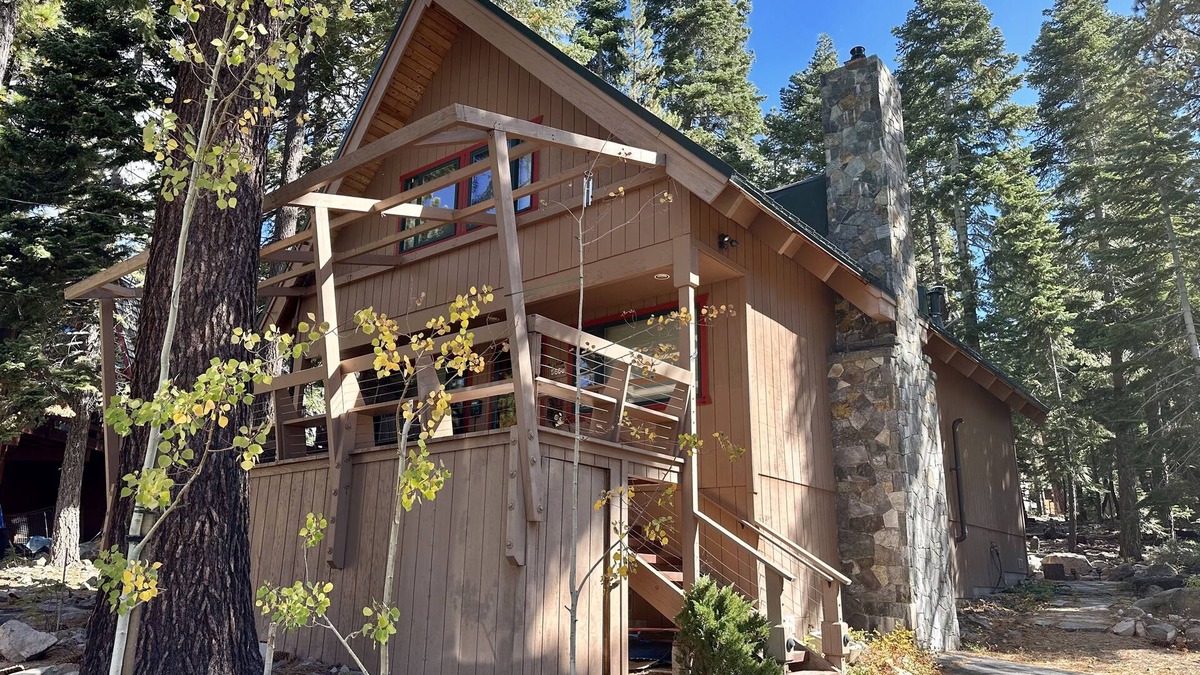 Carnelian Woods Ski Chalet | Manzanita Grove Cabin- Walk to Beach & Forest