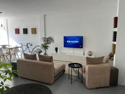 Ponte San Giovanni Apartment | Manzoni House
