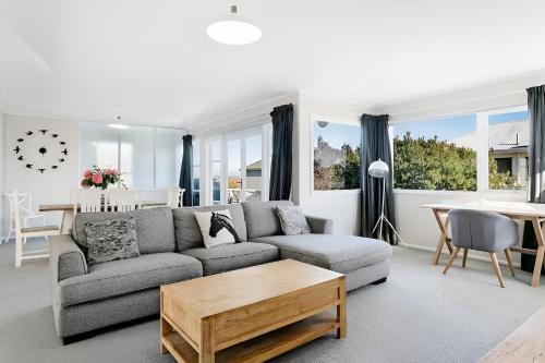 Taupo House | Maple Cottage