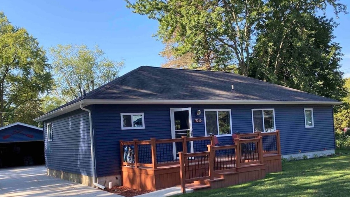Lexington House | Maple Gardens - 3 Bedroom Lake Access Home