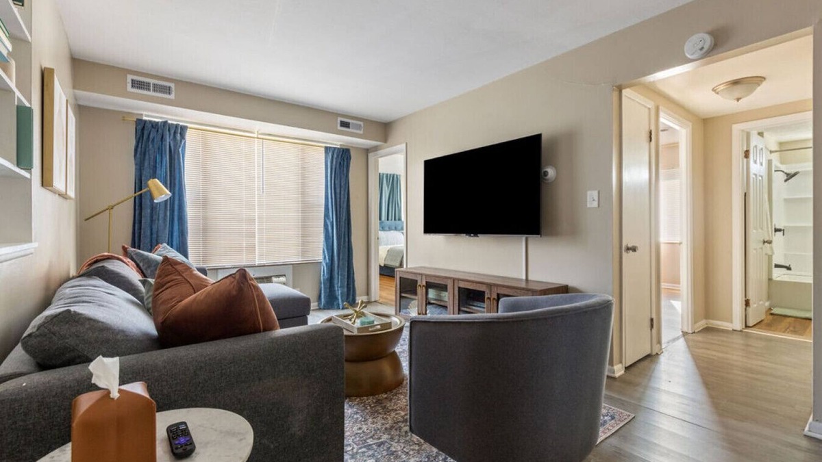 Maple Heights Apartment | Maple Heights Sweet - Libby Unit 7