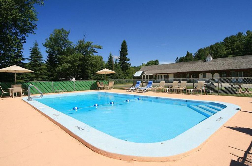 Littleton Hotel | Maple Leaf Motel